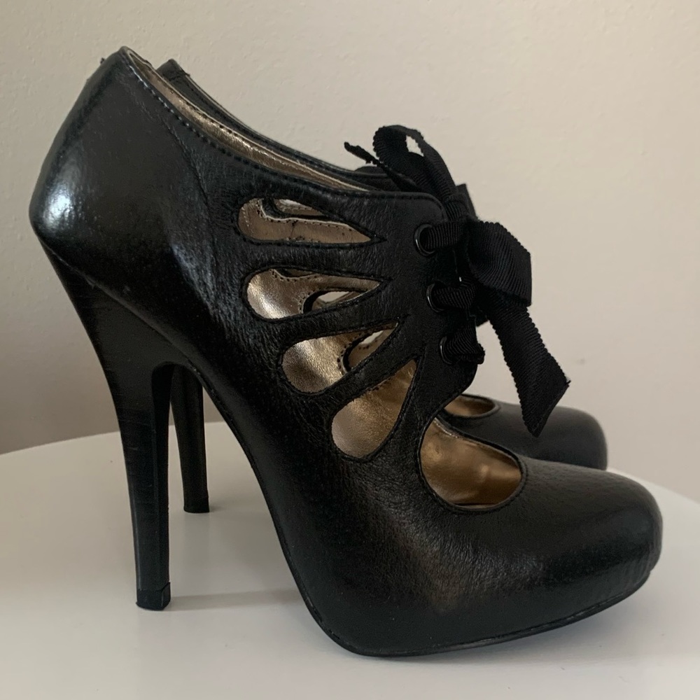 EUC ✨ Steve Madden P-Missy lace up heel